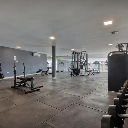 Place - Spacious Family * 埃斯特波纳