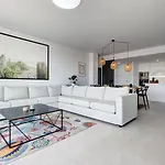Place - Spacious Family Apartment Estepona