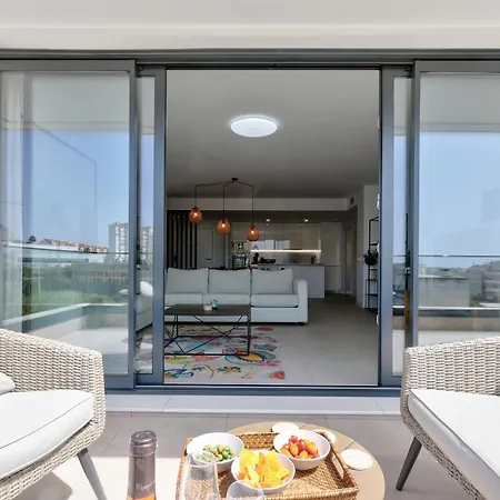 Place - Spacious Family *