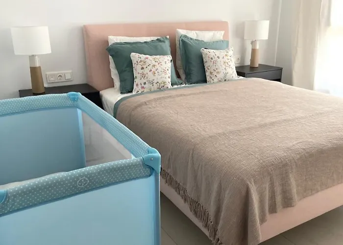 Place - Spacious Family エステポナ