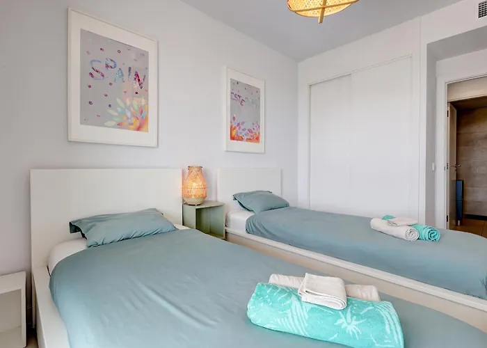 Place - Spacious Family エステポナ