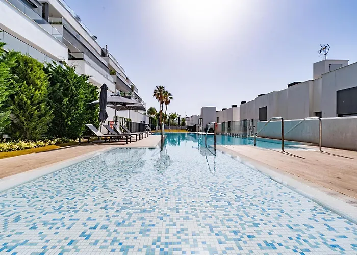 Place - Spacious Family アパート エステポナ