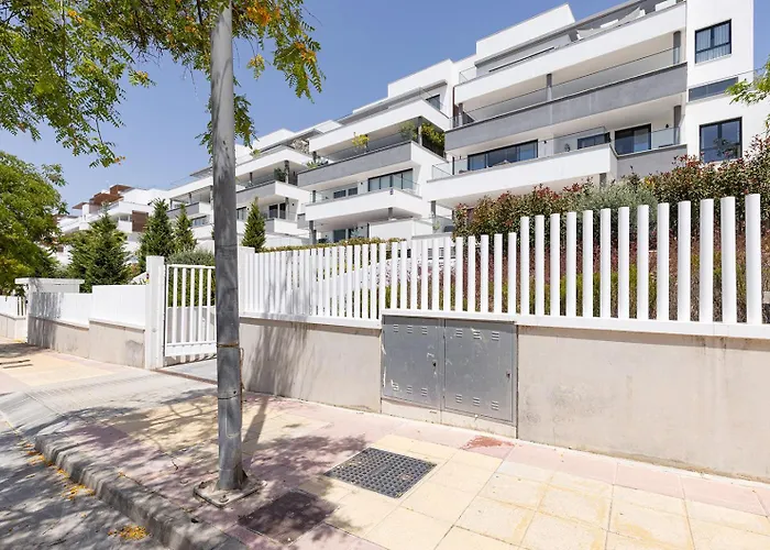 Place - Spacious Family エステポナ