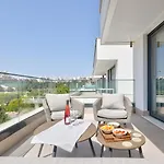 Place - Spacious Family Apartment