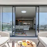 Place - Spacious Family *