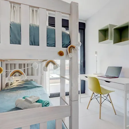 Place - Spacious Family * Естепона
